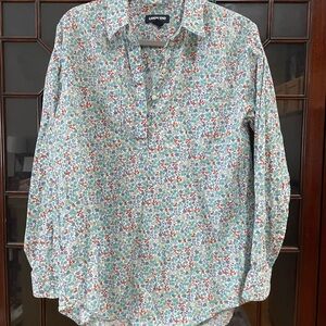 Lands' End Women's Floral 1/4 Button Down Shirt - Blue and Red EUC Cotton Linen